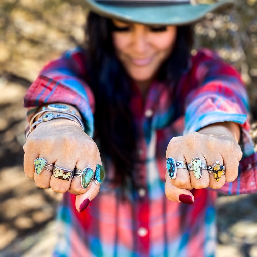 Beautiful handcrafted 🌞silver and genuine turquoise ring 🌺